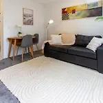 Botanic Bliss Bungalow: 1 Bed Loft