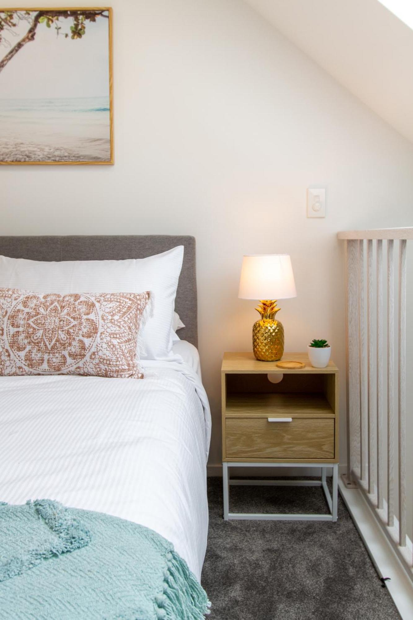 Botanic Bliss Bungalow: 1 Bed Loft * Christchurch